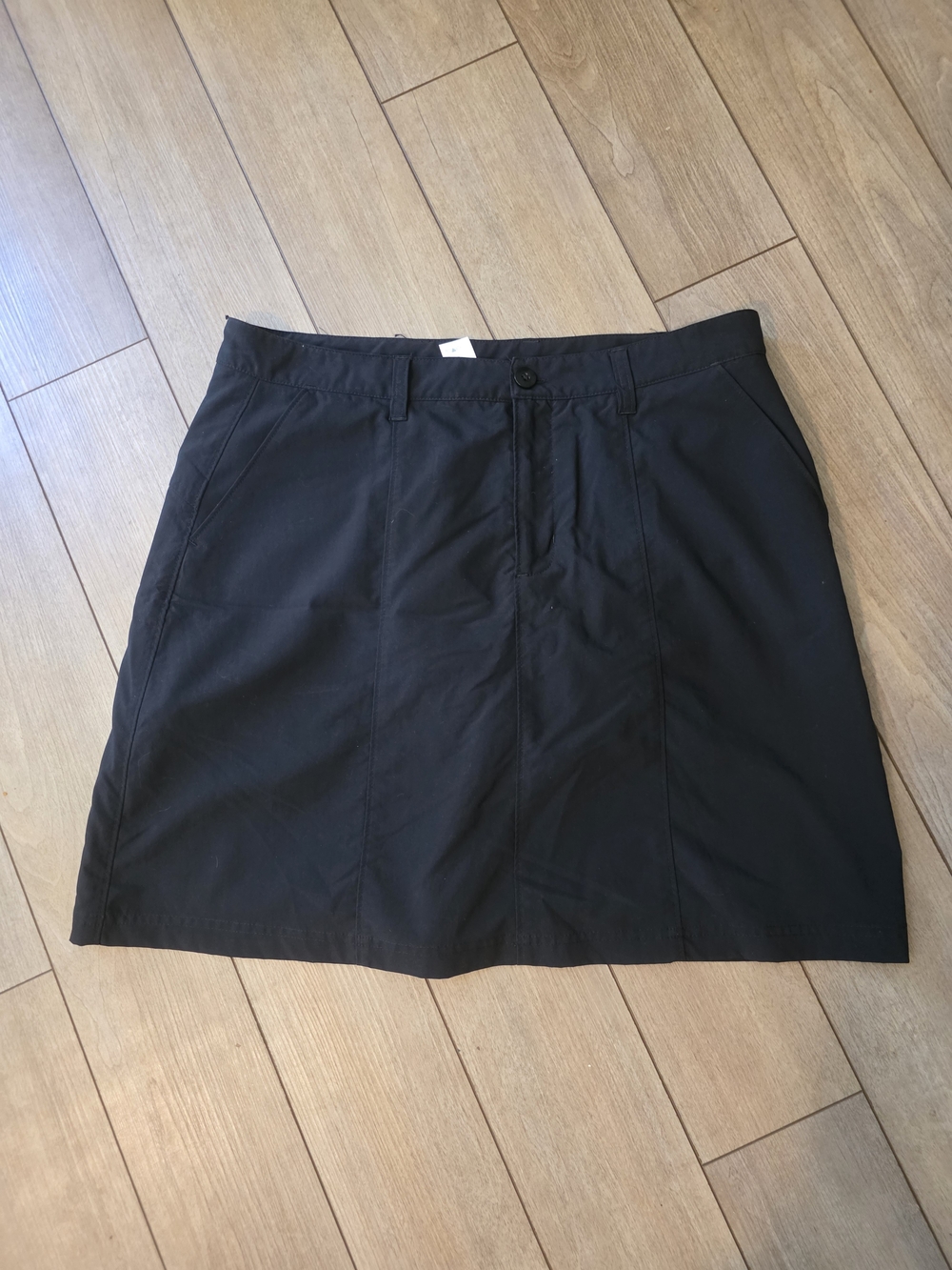 Patagonia Black SKORT with Subtle Seaming